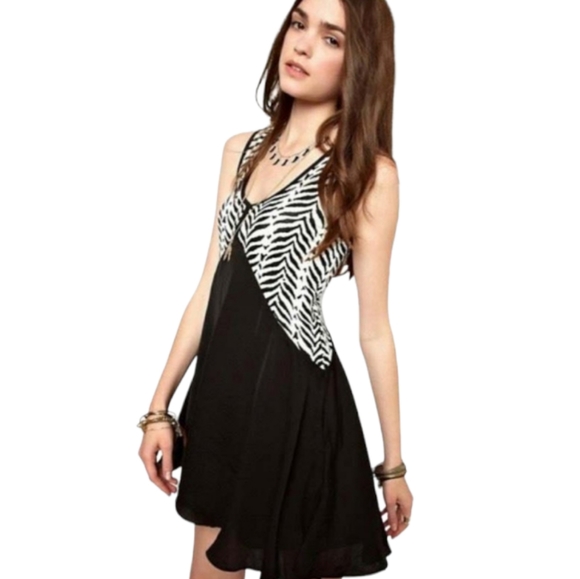 4. Free People Walk in the Park white and black print back cutout minidress - Picture 2 of 16